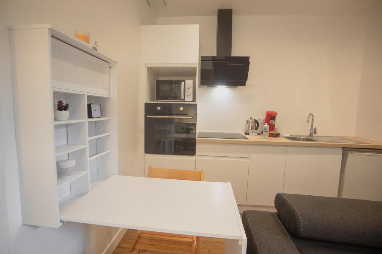 Appartement Cozy Avec Stationnement Gratuit Saint-André-les-Vergers Exterior photo